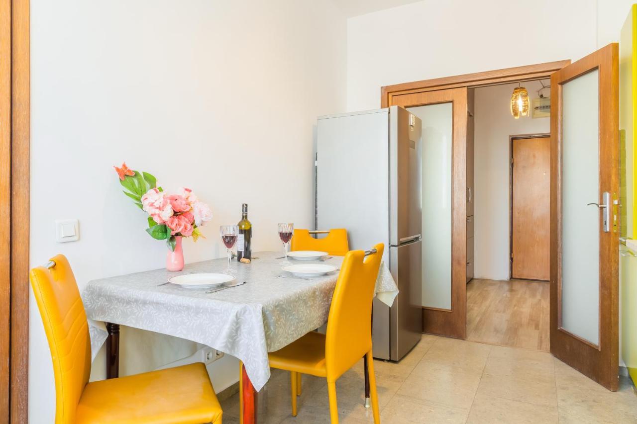 Lovely Apartment With City View Бухарест Екстер'єр фото